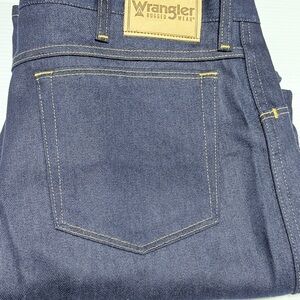 WRANGLER RUGGED WARE Men’s Size 38x30 Stretch Fit Dark Blue Jeans Brand NEW NWOT